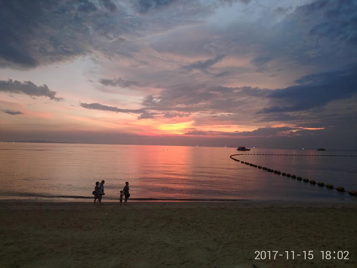 Abani Jomtien Inn Ngoại thất bức ảnh